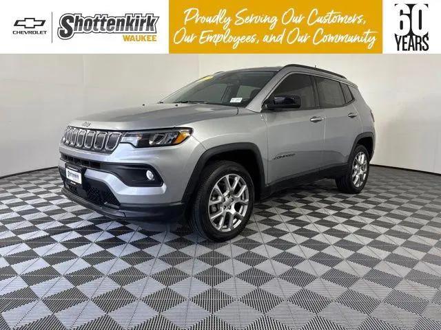 2022 Jeep Compass Latitude Lux 4x4 for sale in Waukee, IA