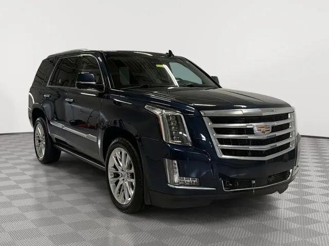 2020 Cadillac Escalade 4WD Premium Luxury for sale near Fairborn, OH