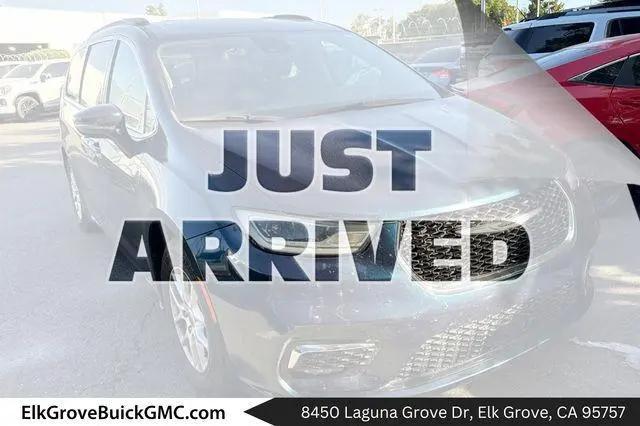 2022 Chrysler Pacifica Touring L for sale in Elk Grove, CA