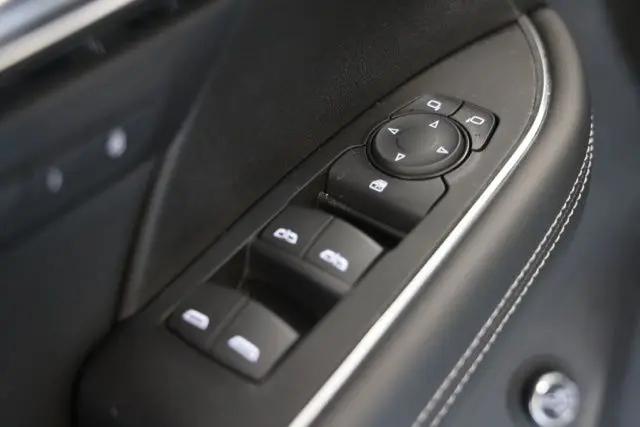 2023 Buick Envision Essence AWD