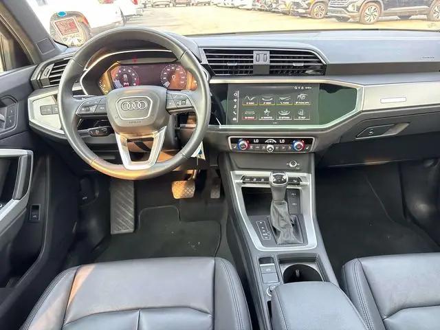 2025 Audi Q3 Premium 45 TFSI S line quattro Tiptronic