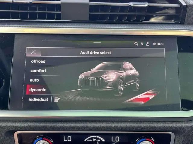 2025 Audi Q3 Premium 45 TFSI S line quattro Tiptronic