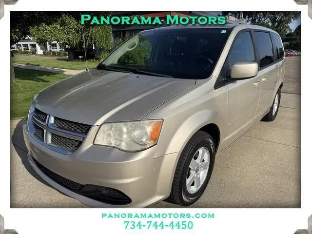 2013 Dodge Grand Caravan SXT for sale in Livonia, MI