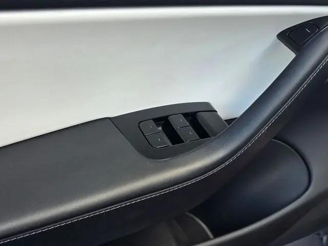 2019 Tesla Model 3 Standard Range