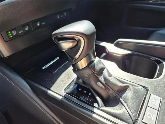 2024 Lexus ES 300h ES 300h