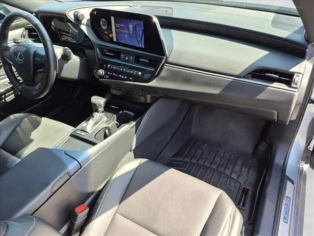 2024 Lexus ES 300h ES 300h