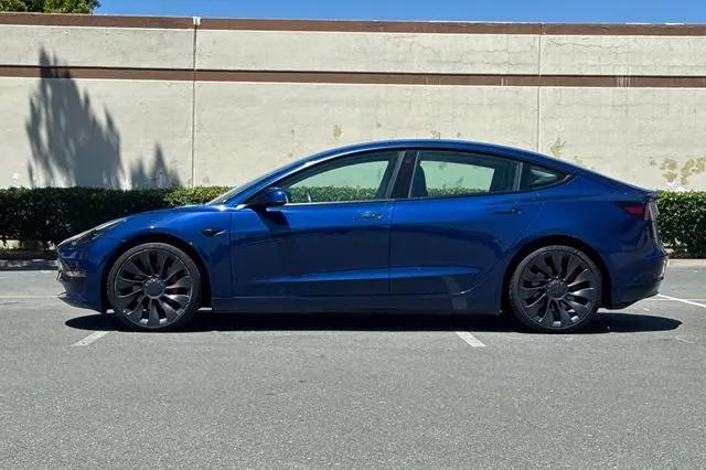 2022 Tesla Model 3 Performance Dual Motor All-Wheel Drive