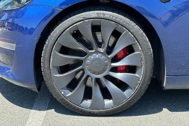 2022 Tesla Model 3 Performance Dual Motor All-Wheel Drive
