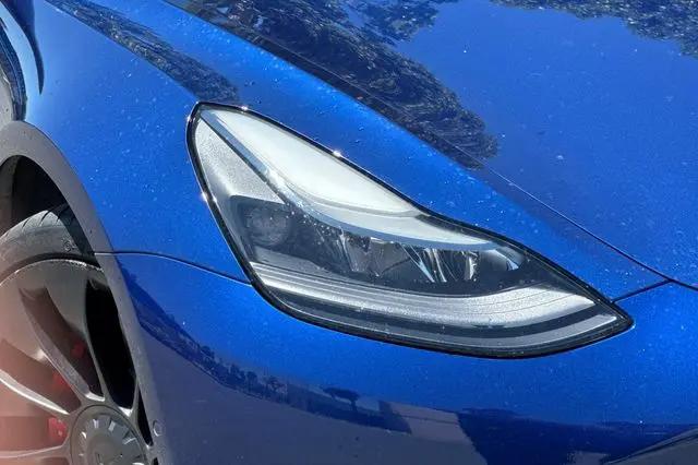 2022 Tesla Model 3 Performance Dual Motor All-Wheel Drive