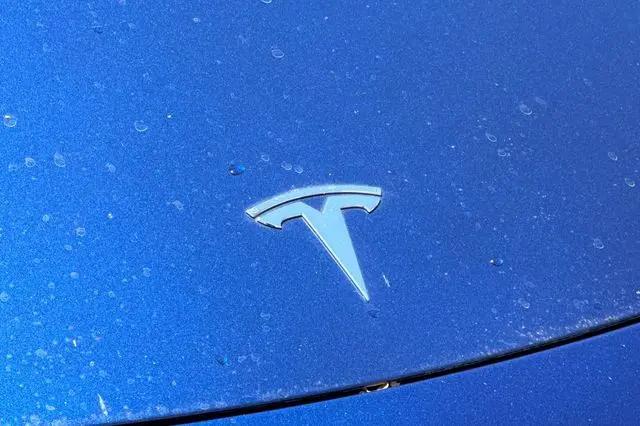 2022 Tesla Model 3 Performance Dual Motor All-Wheel Drive