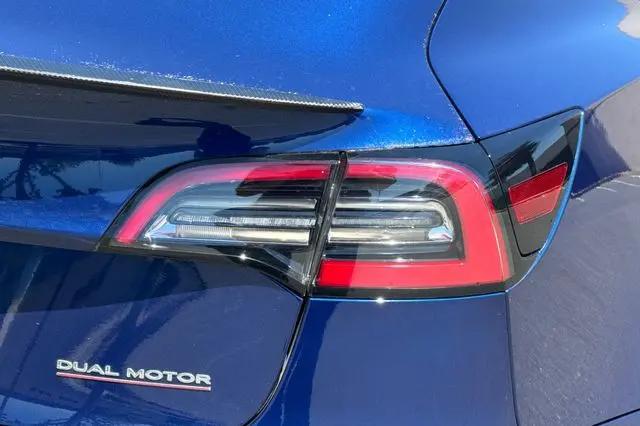 2022 Tesla Model 3 Performance Dual Motor All-Wheel Drive