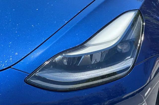 2022 Tesla Model 3 Performance Dual Motor All-Wheel Drive