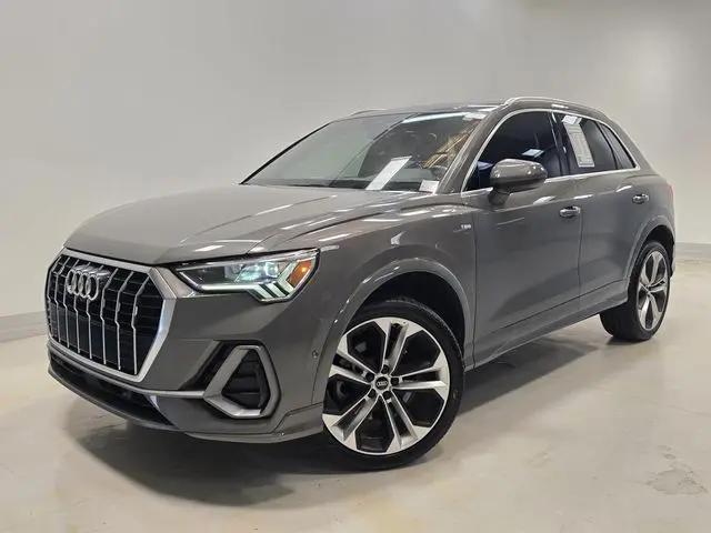 2021 Audi Q3 Premium Plus 45 TFSI S line quattro Tiptronic