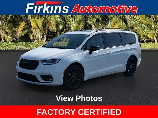 2025 Chrysler Pacifica Limited for sale in Bradenton, FL