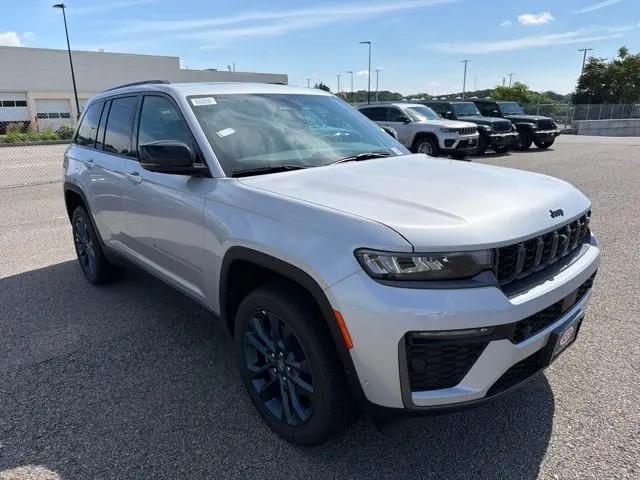 2026 Jeep Grand Cherokee 85th Anniversay Edition 4x4 for sale in Johnston, RI