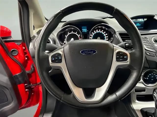 2015 Ford Fiesta SE
