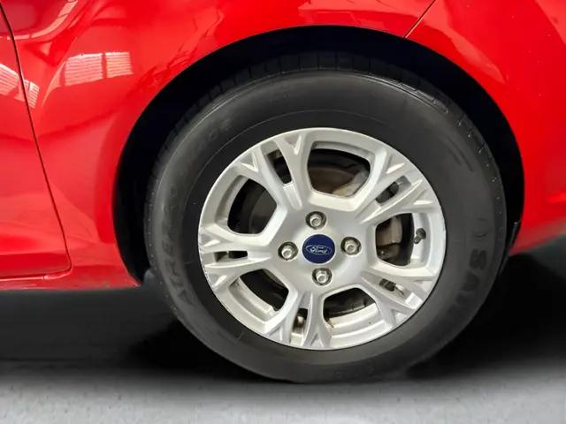2015 Ford Fiesta SE
