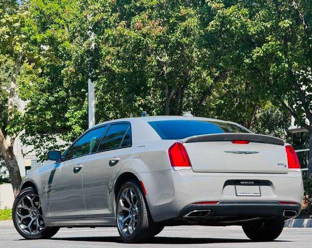 2018 Chrysler 300 300S