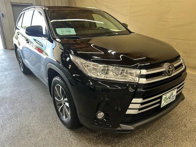 2019 Toyota Highlander SE for sale in Dell Rapids, SD