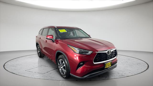 2023 Toyota Highlander XLE for sale in LONGVIEW, WA