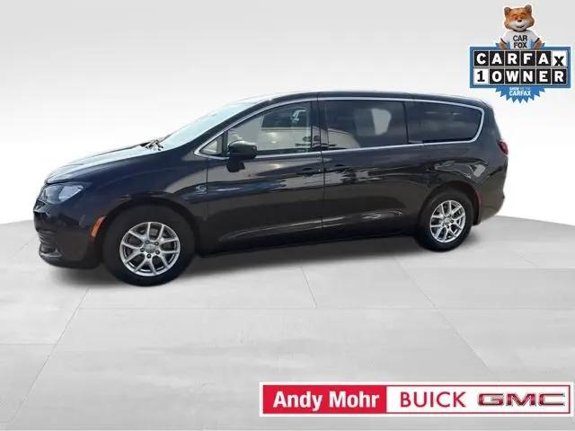 2017 Chrysler Pacifica Touring