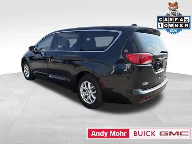2017 Chrysler Pacifica Touring