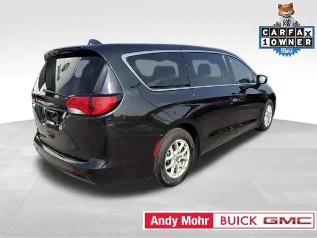 2017 Chrysler Pacifica Touring