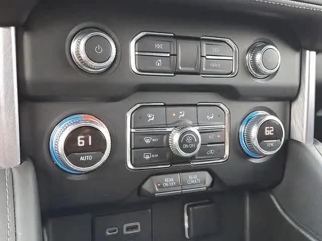 2022 GMC Yukon 4WD SLE
