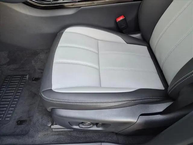 2026 Land Rover Range Rover Evoque Hoxton Edition