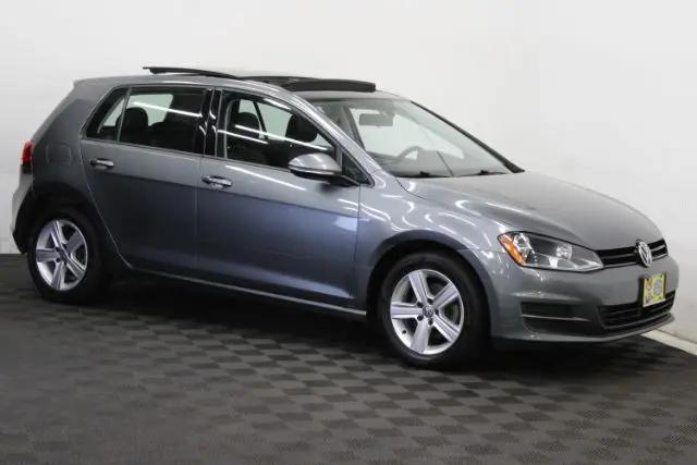 2017 Volkswagen Golf TSI Wolfsburg Edition 4-Door