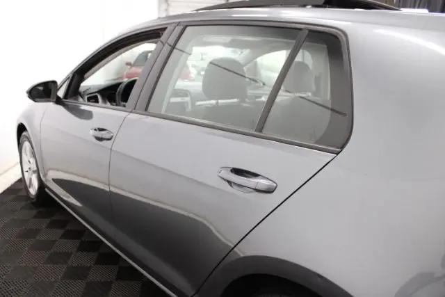 2017 Volkswagen Golf TSI Wolfsburg Edition 4-Door
