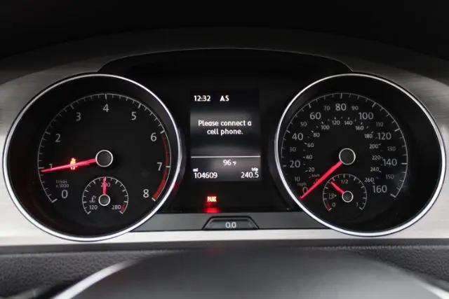 2017 Volkswagen Golf TSI Wolfsburg Edition 4-Door