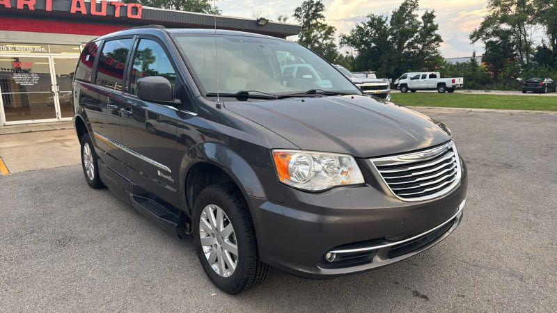 2015 Chrysler Town & Country Touring for sale in Villa Park, IL