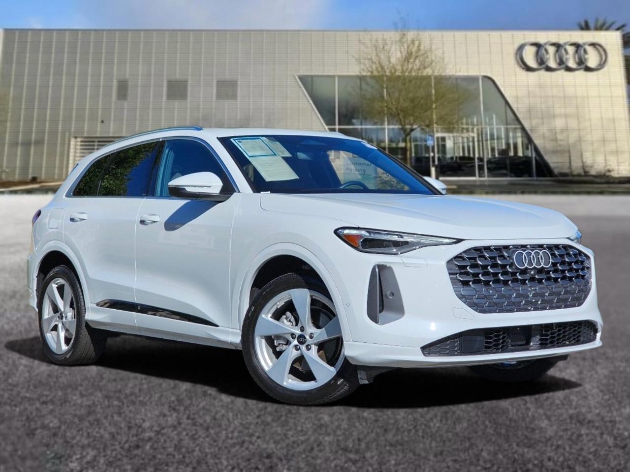 Glacier White 2025 Audi Q5 SUV / Crossover All-Wheel Drive 7-Speed Automatic