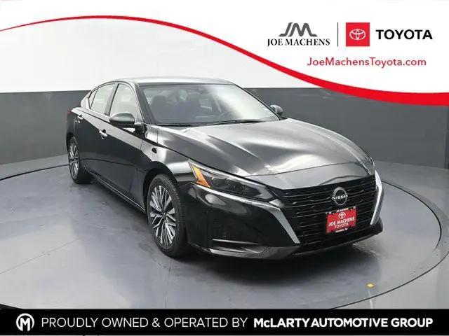 2024 Nissan Altima SV FWD for sale in Columbia, MO