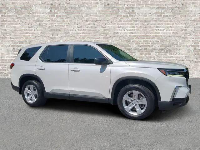 2023 Honda Pilot 2WD LX for sale in Midlothian, VA
