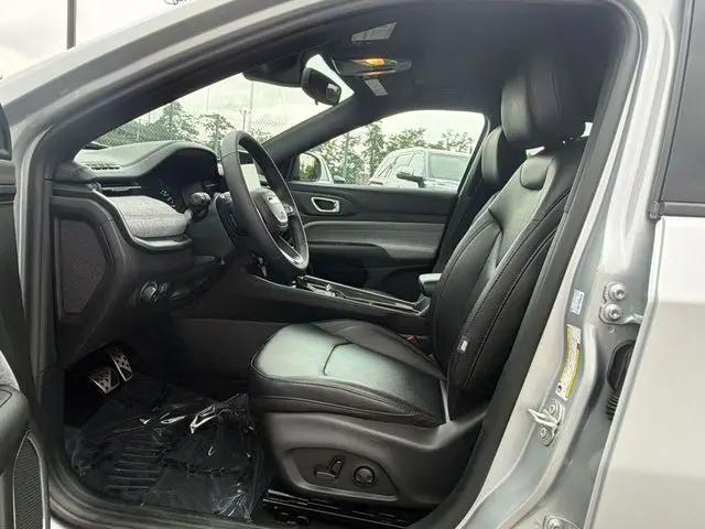 2024 Jeep Compass Latitude Lux FWD