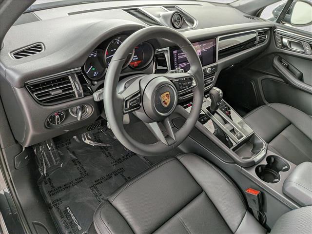 2026 Porsche Macan AWD
