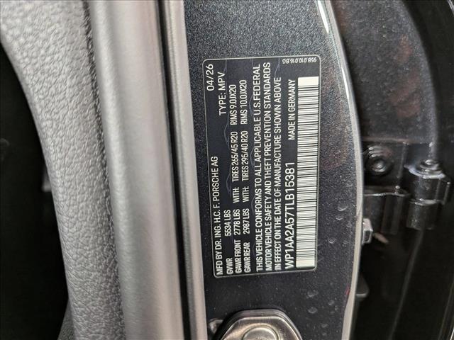 2026 Porsche Macan AWD