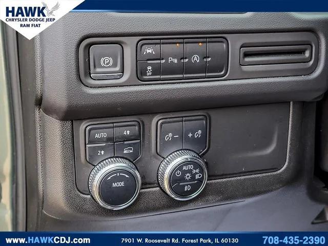 2024 GMC Yukon 4WD SLT