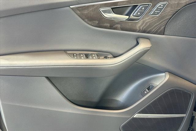 2023 Audi Q8 Premium Plus 55 TFSI quattro Tiptronic