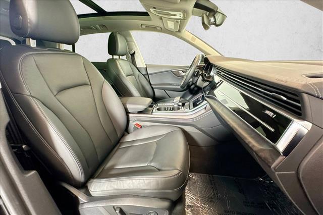 2023 Audi Q8 Premium Plus 55 TFSI quattro Tiptronic