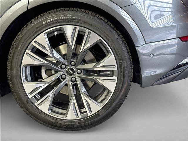 2026 Audi Q8 Premium Plus 55 TFSI quattro Tiptronic