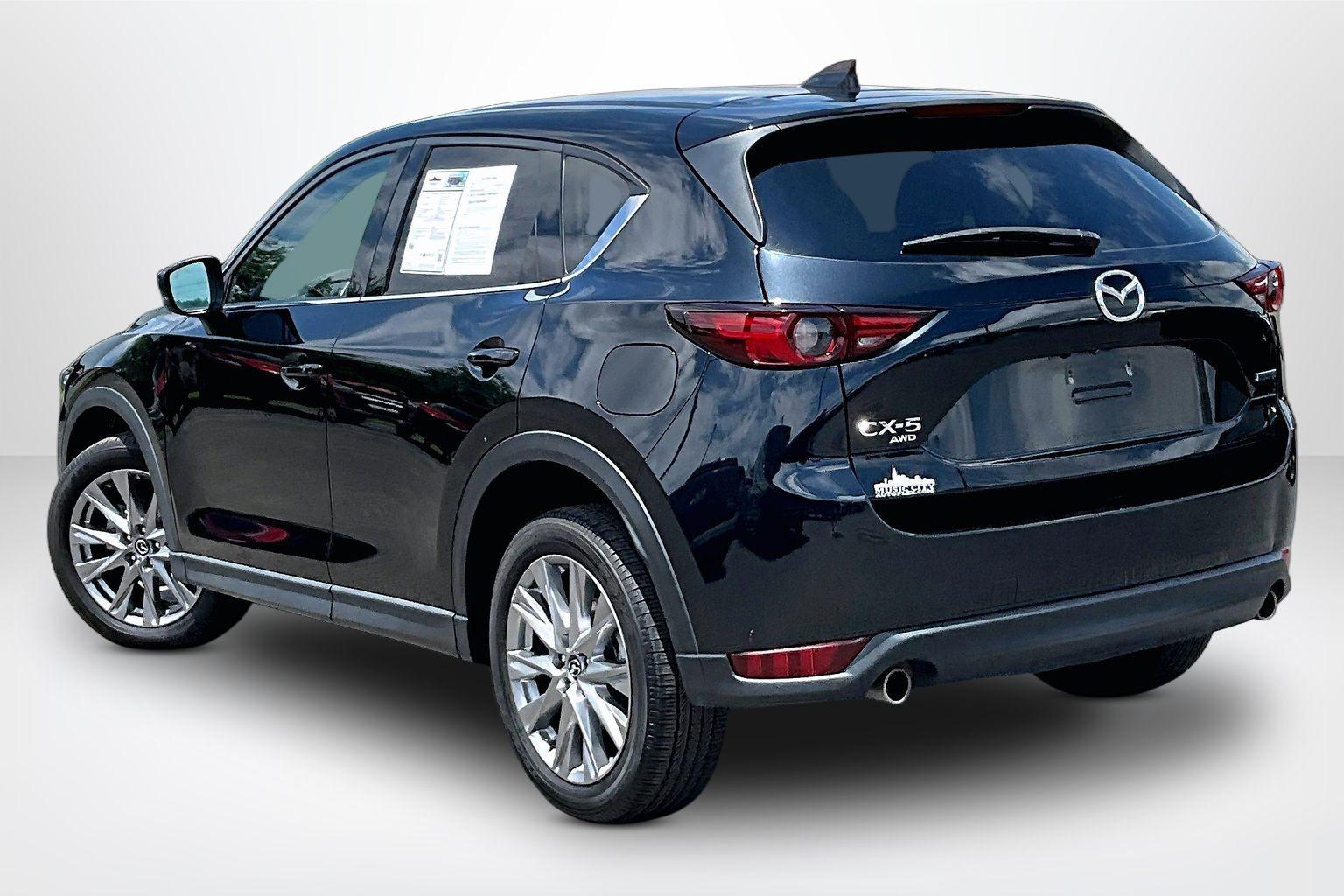 View vehicle photo 5