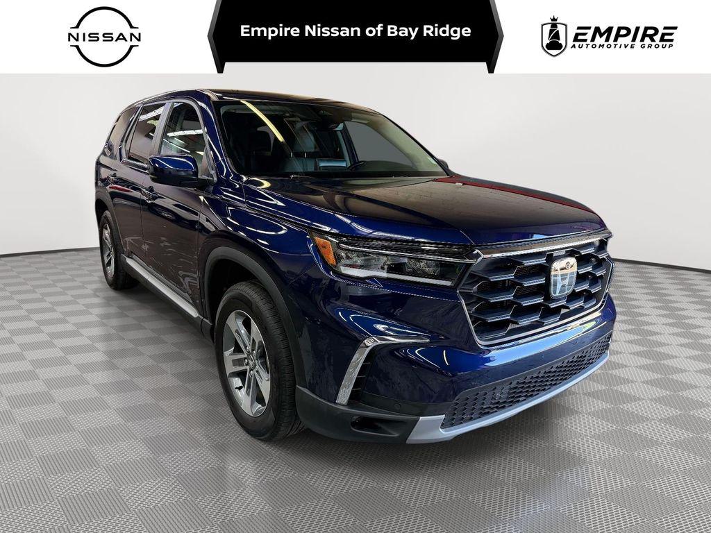 Crystal Black Pearl 2025 Honda Pilot SUV / Crossover All-Wheel Drive Automatic