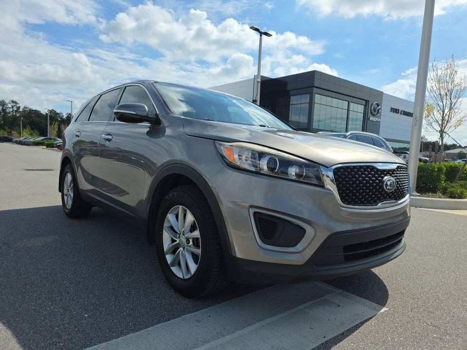 Titanium Silver 2016 Kia Sorento SUV / Crossover Front-Wheel Drive Automatic