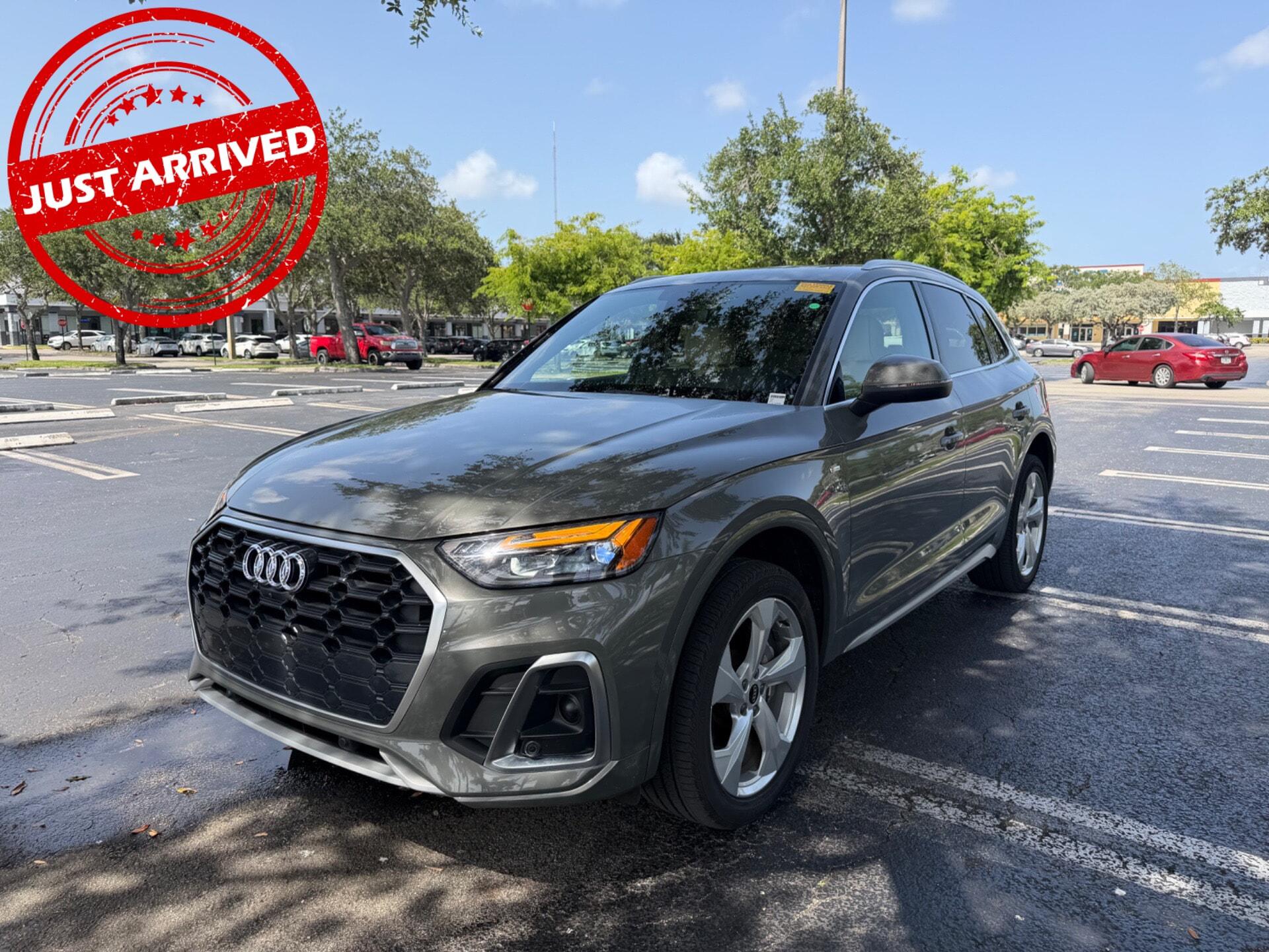 Chronos Gray Metallic 2023 Audi Q5 SUV / Crossover All-Wheel Drive Automatic