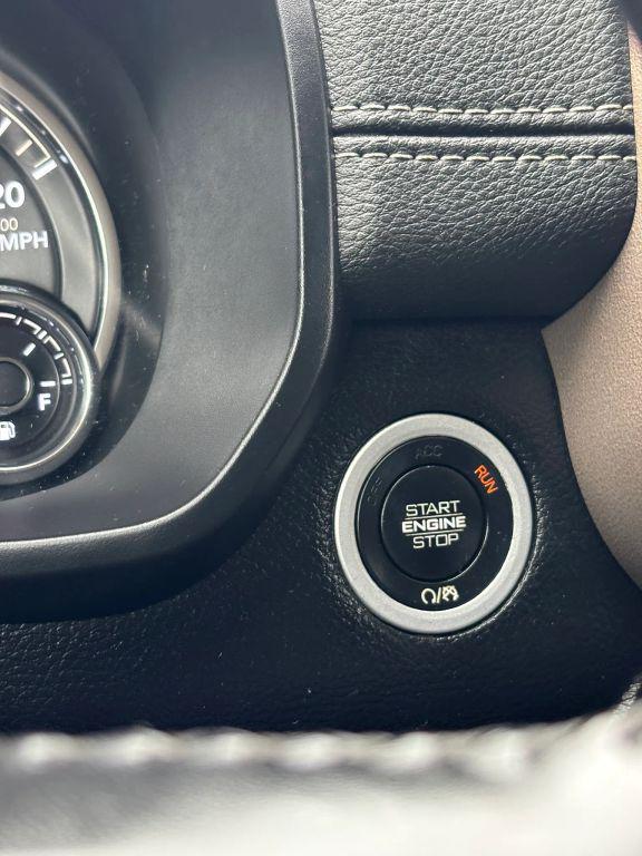 2021 Ram 1500 Laramie Crew Cab 4x4 5'7" Box