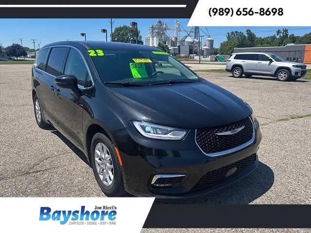 2023 Chrysler Pacifica Touring L for sale in Pigeon, MI