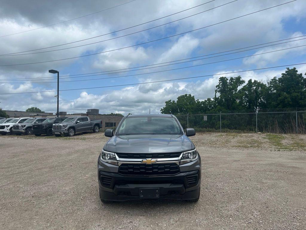 View vehicle photo 3